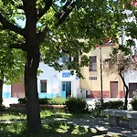Murales Konukevi